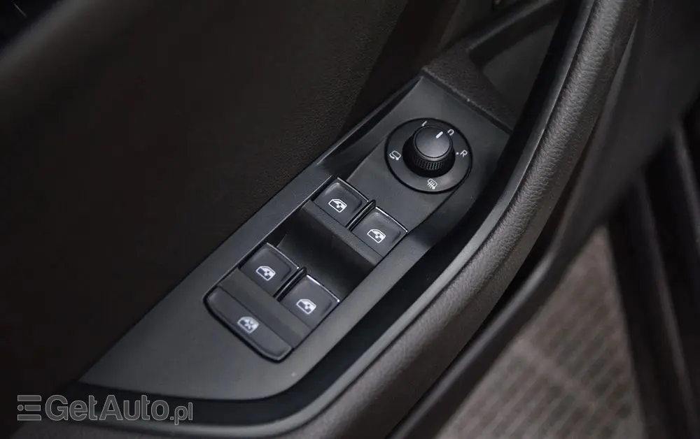 SKODA Superb 1.8 TSI L&K