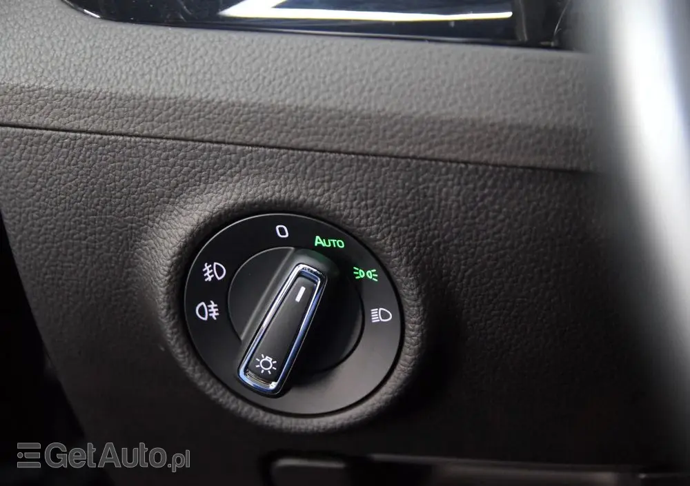 SKODA Superb 1.8 TSI L&K