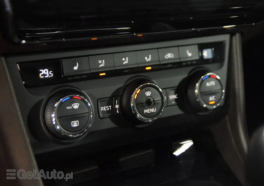 SKODA Superb 1.8 TSI L&K