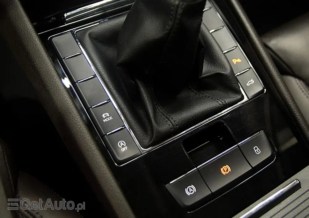 SKODA Superb 1.8 TSI L&K