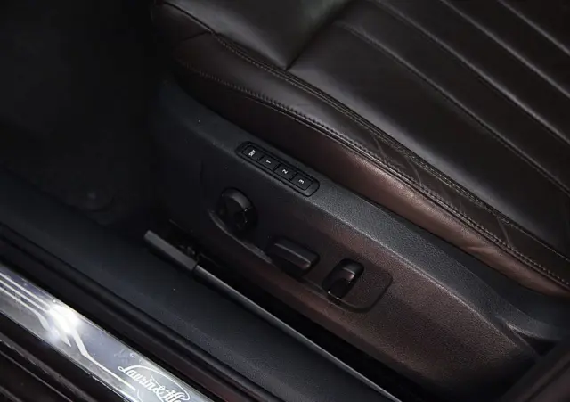 SKODA Superb 1.8 TSI L&K