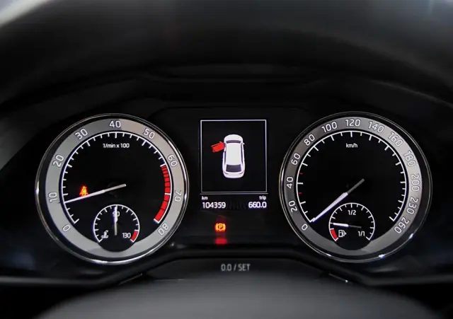 SKODA Superb 1.8 TSI L&K