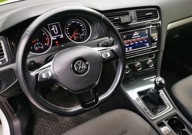 VOLKSWAGEN Golf 1.4 TSI (BlueMotion Technology) Comfortline