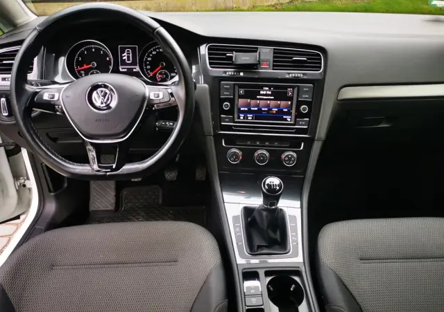 VOLKSWAGEN Golf 1.4 TSI (BlueMotion Technology) Comfortline