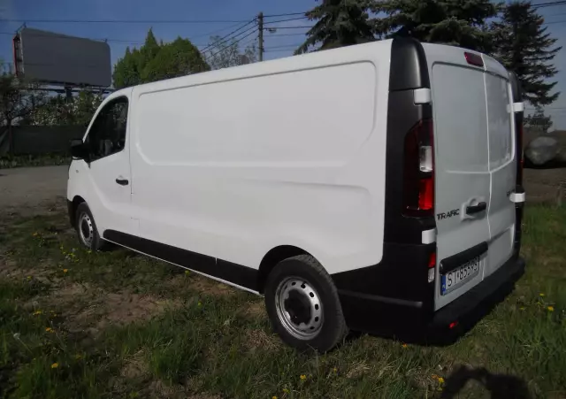 RENAULT Trafic 