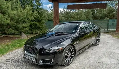 JAGUAR XJ 