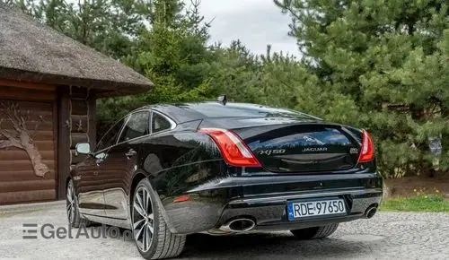 JAGUAR XJ 