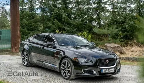 JAGUAR XJ 