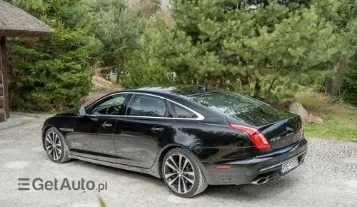 JAGUAR XJ 