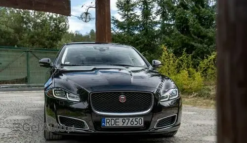 JAGUAR XJ 
