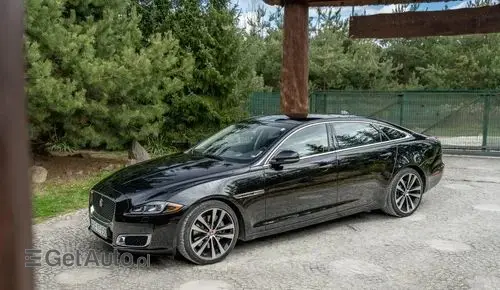 JAGUAR XJ 