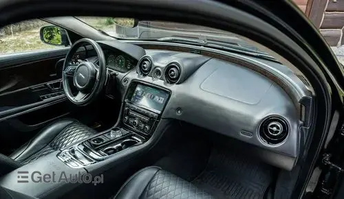 JAGUAR XJ 
