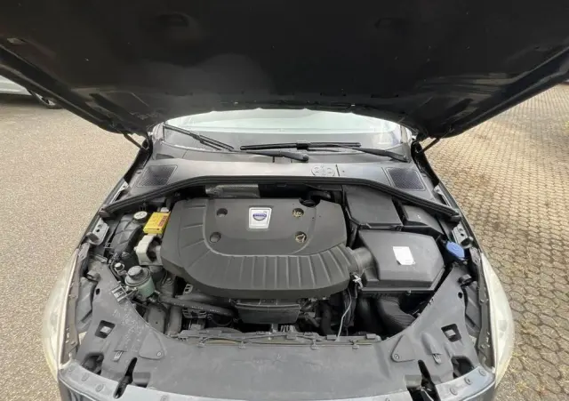 VOLVO V60 D3 Momentum