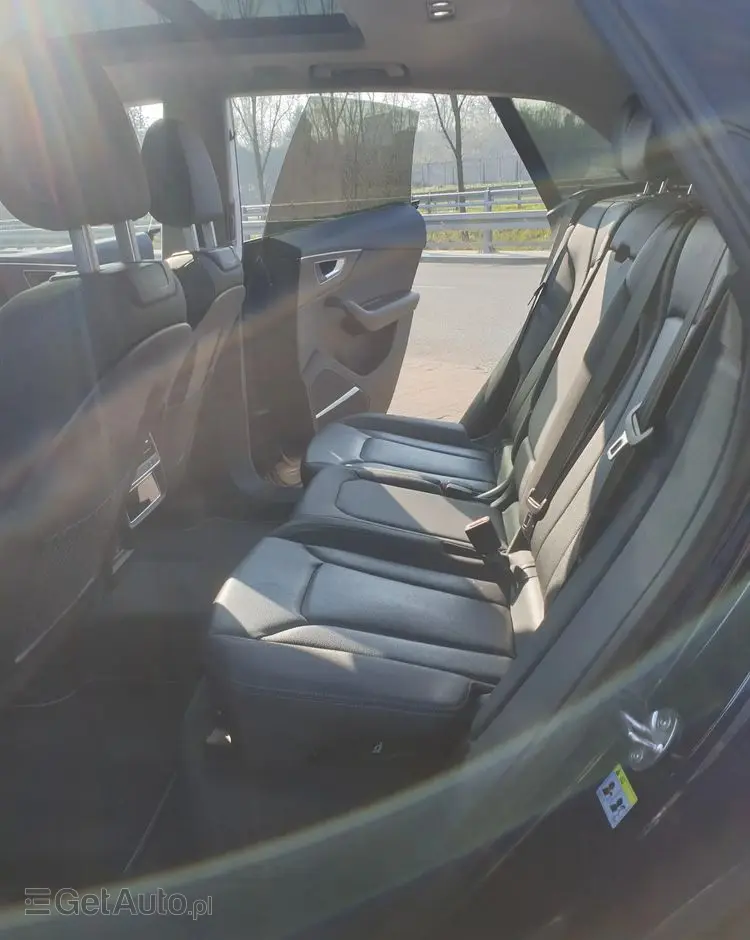 AUDI Q8 SUV TFSI quattro 250 kW tiptronic