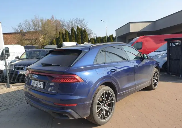 AUDI Q8 SUV TFSI quattro 250 kW tiptronic