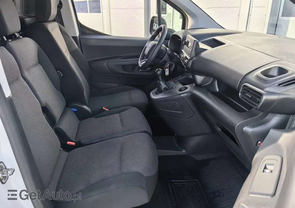 TOYOTA Proace City Berlingo Partner 