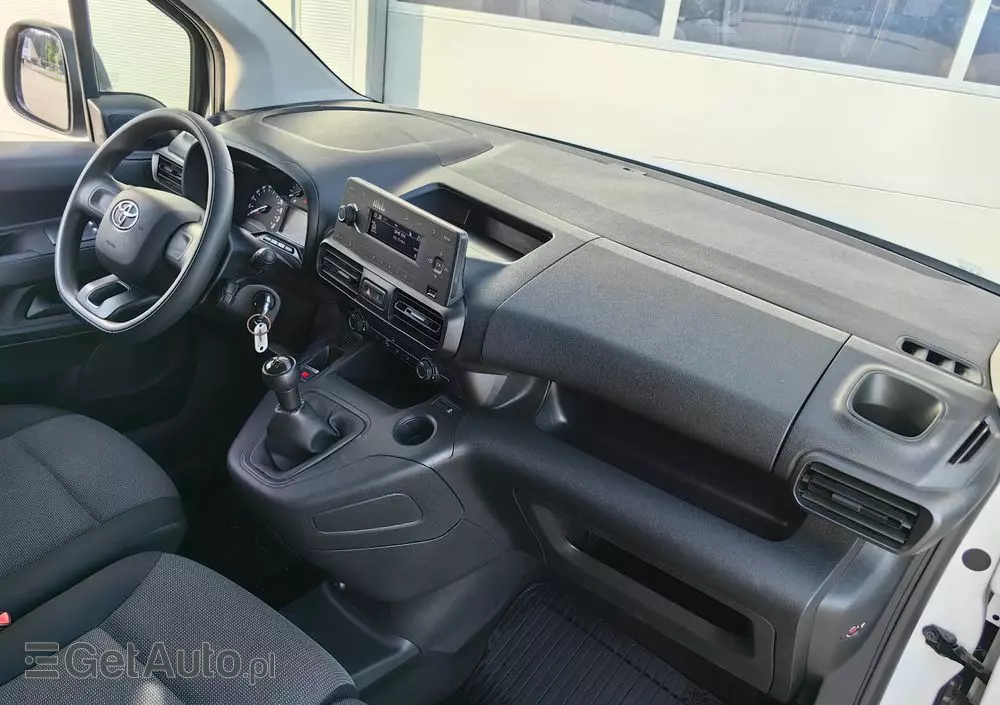 TOYOTA Proace City Berlingo Partner 