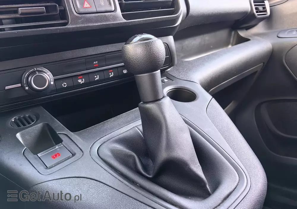 TOYOTA Proace City Berlingo Partner 