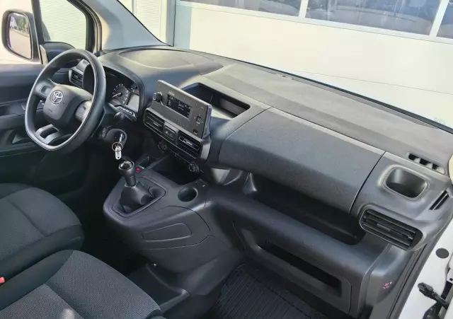 TOYOTA Proace City Berlingo Partner 