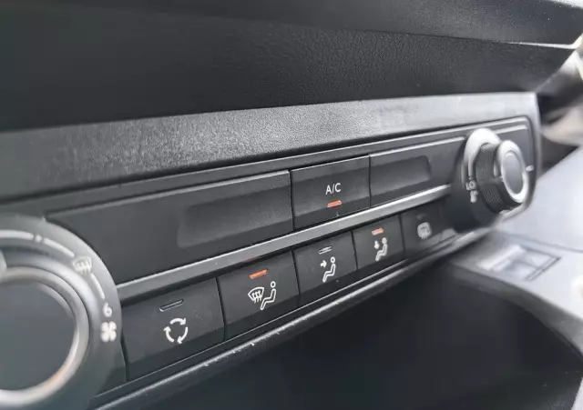 TOYOTA Proace City Berlingo Partner 