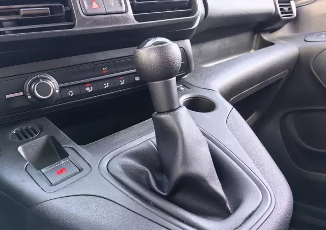 TOYOTA Proace City Berlingo Partner 