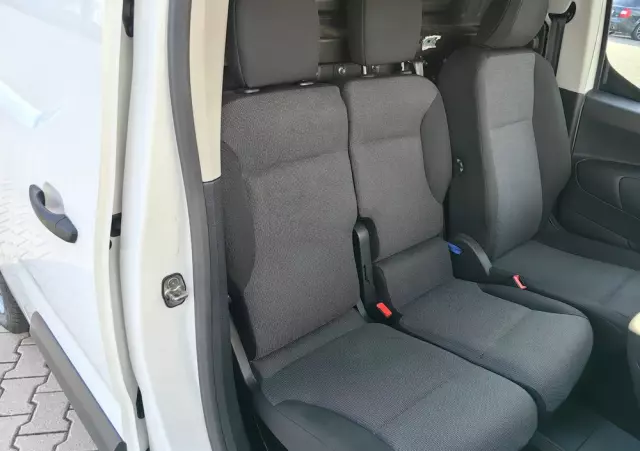 TOYOTA Proace City Berlingo Partner 