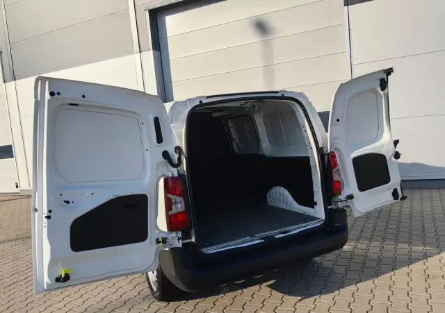TOYOTA Proace City Berlingo Partner 