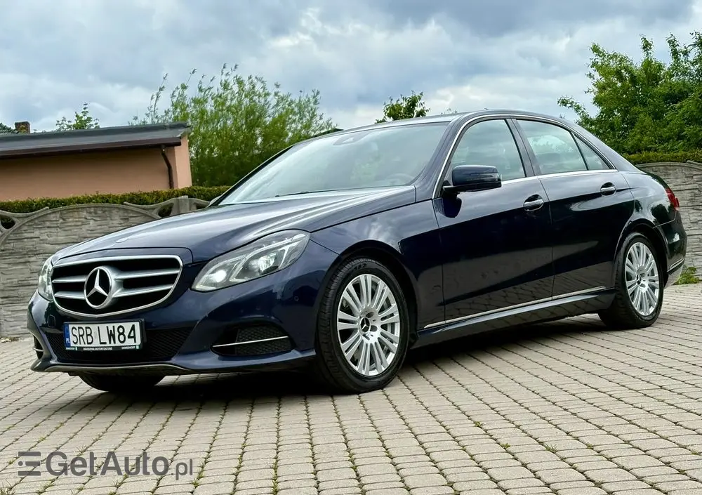 MERCEDES-BENZ Klasa E 300 T BlueTEC 9G-TRONIC