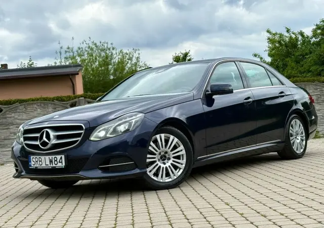 MERCEDES-BENZ Klasa E 300 T BlueTEC 9G-TRONIC