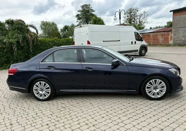 MERCEDES-BENZ Klasa E 300 T BlueTEC 9G-TRONIC