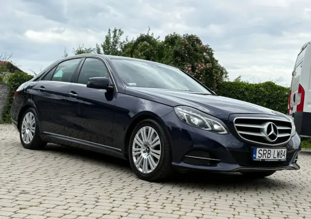 MERCEDES-BENZ Klasa E 300 T BlueTEC 9G-TRONIC