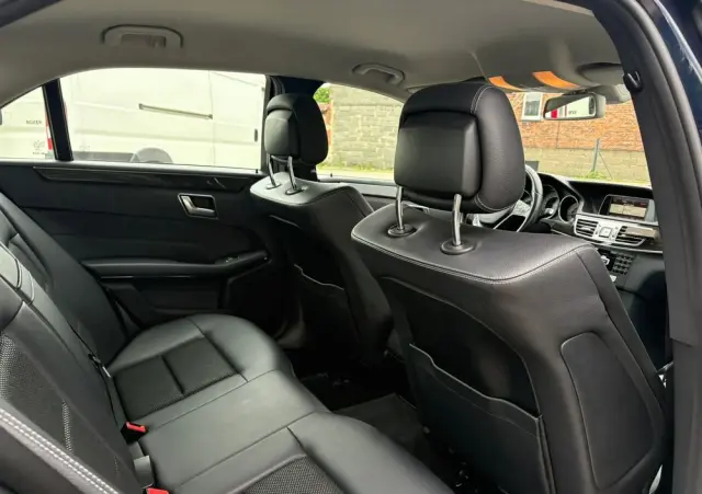 MERCEDES-BENZ Klasa E 300 T BlueTEC 9G-TRONIC