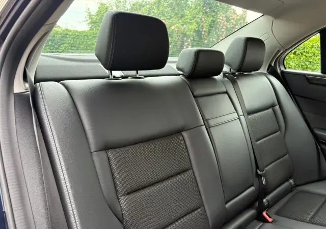 MERCEDES-BENZ Klasa E 300 T BlueTEC 9G-TRONIC