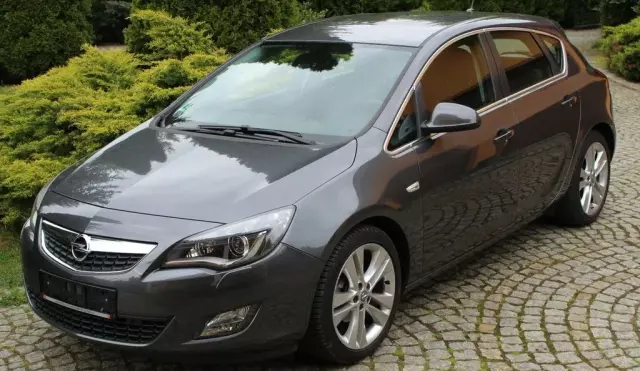 OPEL Astra 