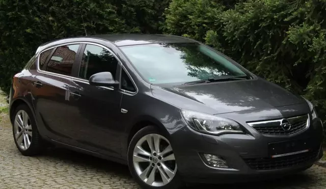 OPEL Astra 