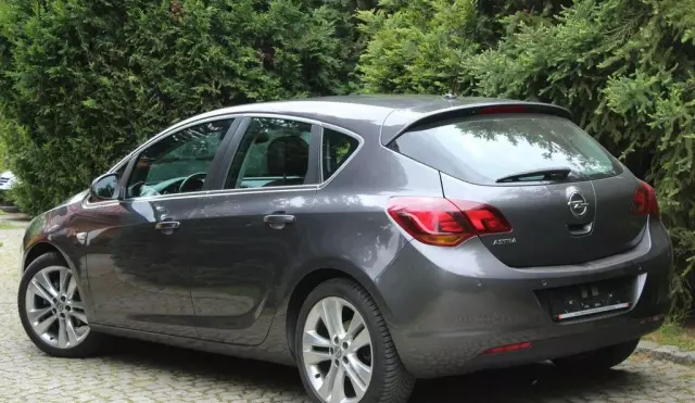 OPEL Astra 