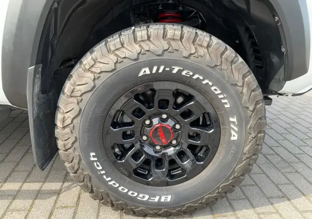 TOYOTA Tacoma 