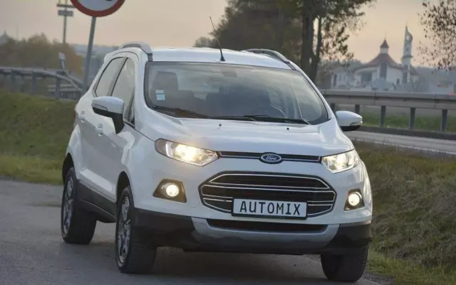 FORD EcoSport 1.5 EcoBlue TITANIUM
