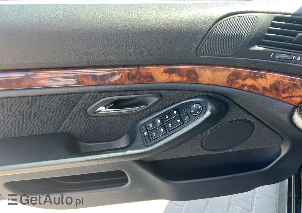 BMW Seria 5 520i