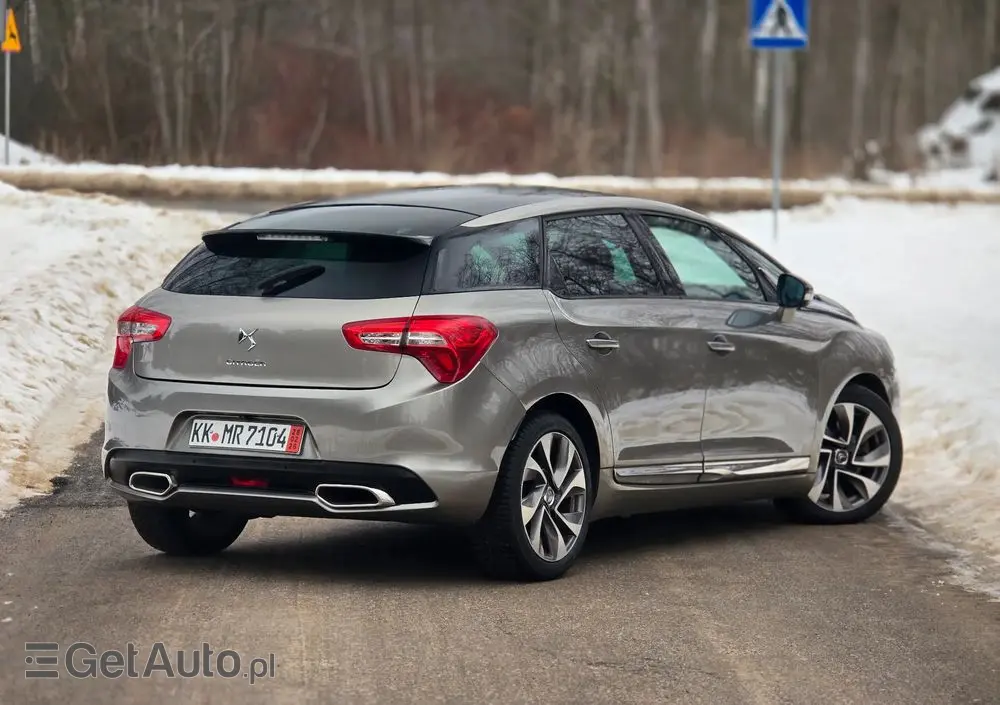 CITROËN DS5 HDi 165 SportChic