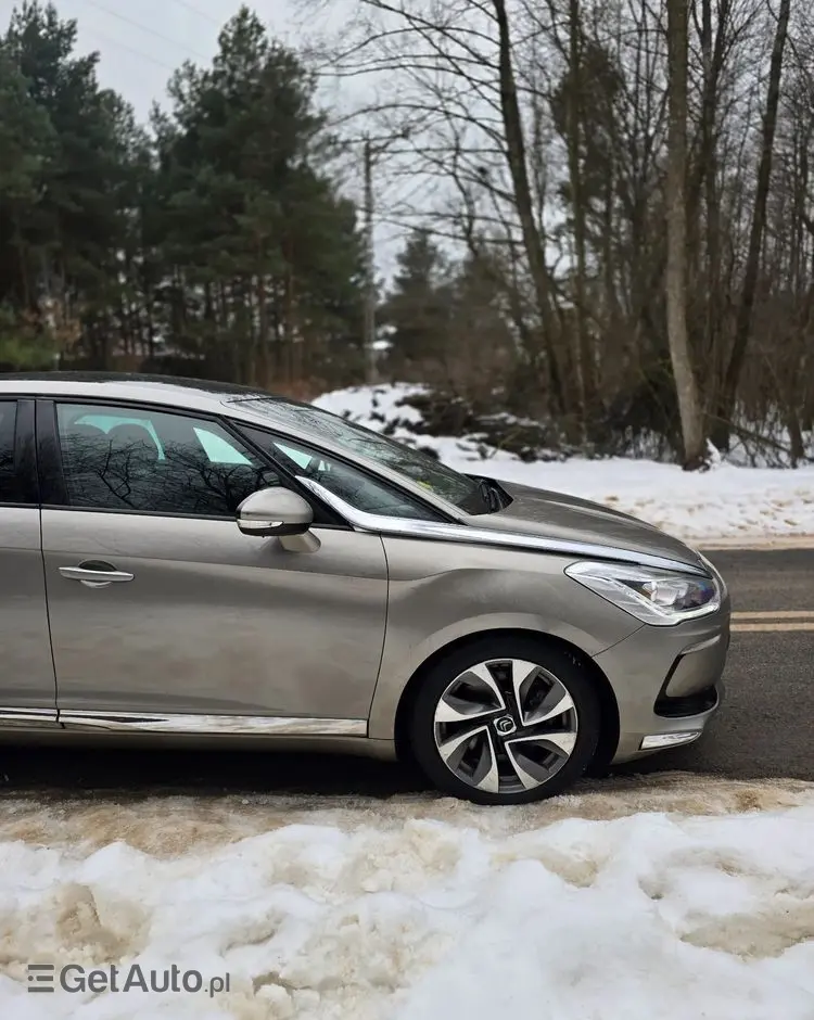 CITROËN DS5 HDi 165 SportChic