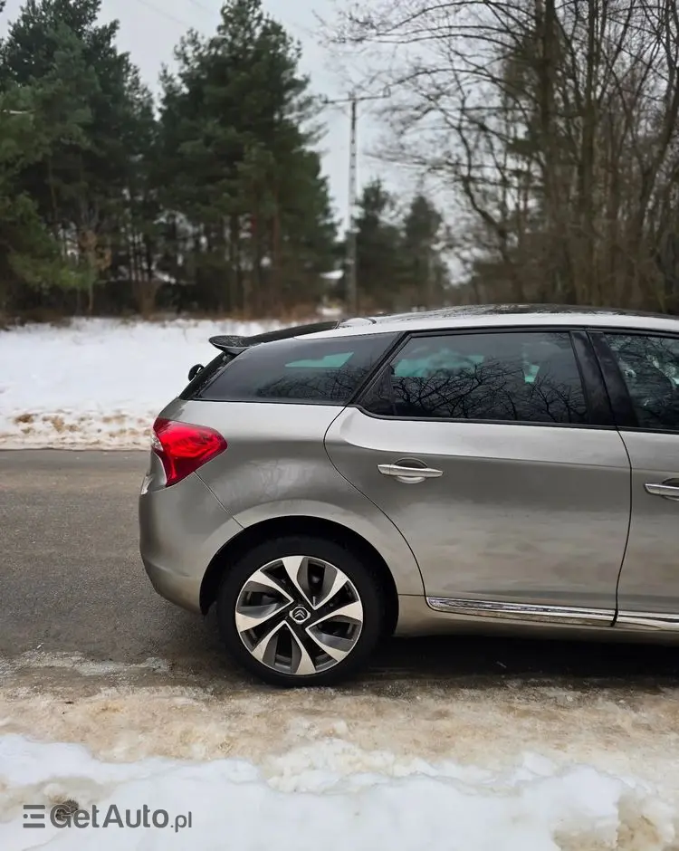 CITROËN DS5 HDi 165 SportChic