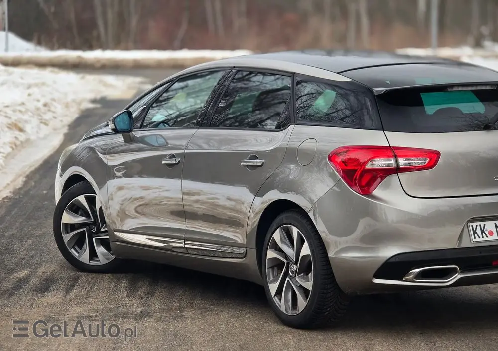 CITROËN DS5 HDi 165 SportChic