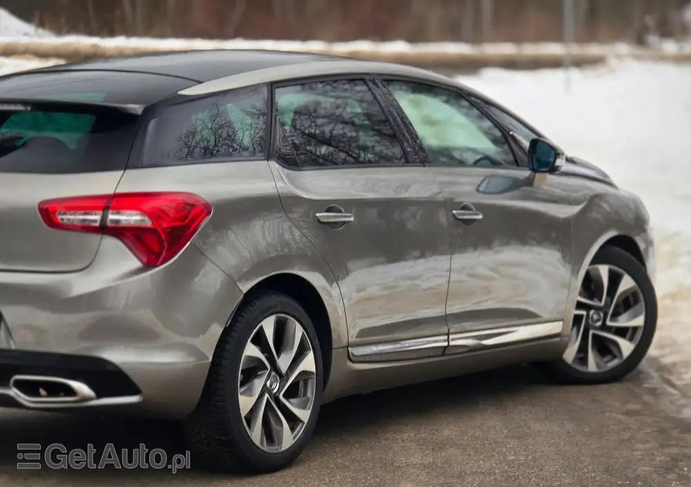 CITROËN DS5 HDi 165 SportChic