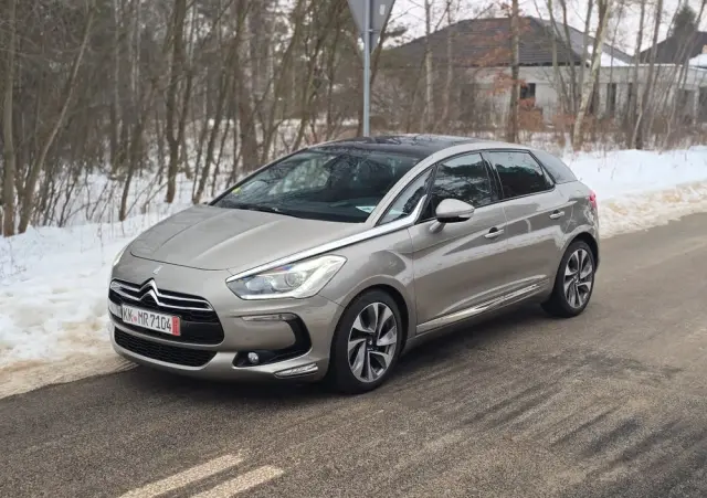 CITROËN DS5 HDi 165 SportChic