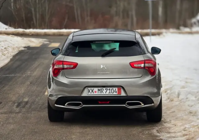 CITROËN DS5 HDi 165 SportChic