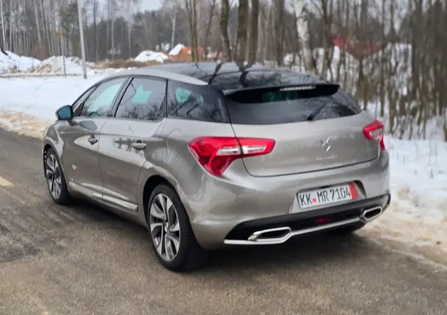 CITROËN DS5 HDi 165 SportChic