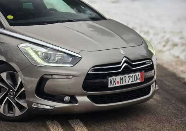 CITROËN DS5 HDi 165 SportChic