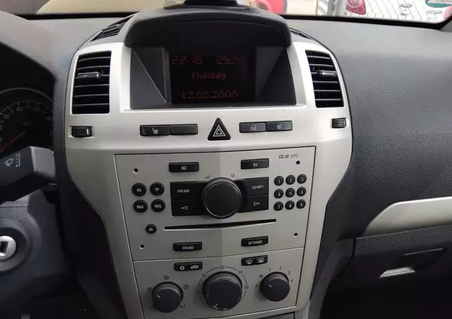 OPEL Zafira 1.8 Catch me