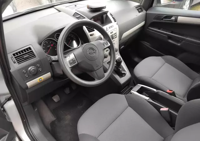 OPEL Zafira 1.8 Catch me